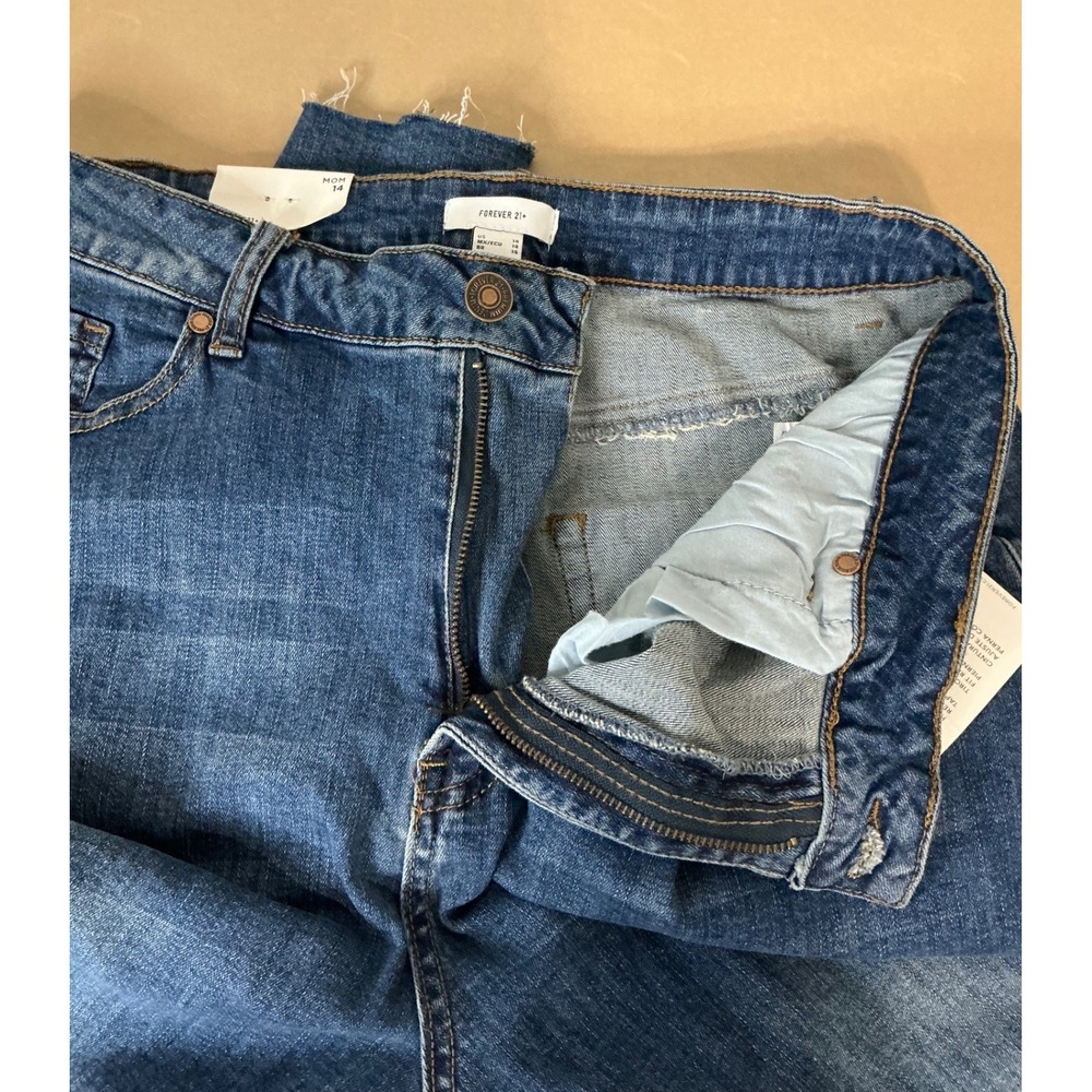Forever 21+ Mom Jeans 14 High Rise  Blue Denim Raw Hem Basic Minimalist Stretch‎ - Picture 9 of 11